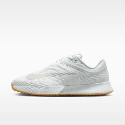 Nike Vapor Pro 3 Tennisschuh für Hartplätze (Damen) – Weiß/Summit White/Linen/Light Orewood Brown