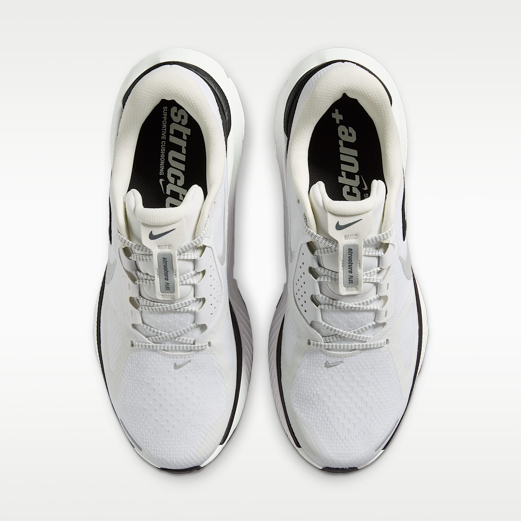 Nike Structure Plus Straßenlaufschuh (Herren) – Summit White/Schwarz/Metallic Silver