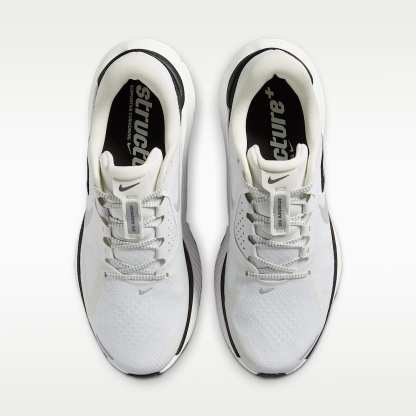 Nike Structure Plus Straßenlaufschuh (Herren) – Summit White/Schwarz/Metallic Silver