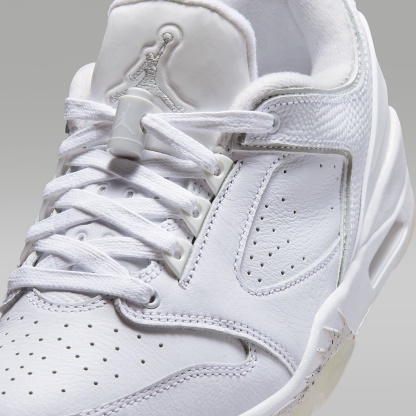 Jordan Sixty Plus Low Damenschuh – Weiß/Anthracite/Neutral Grey