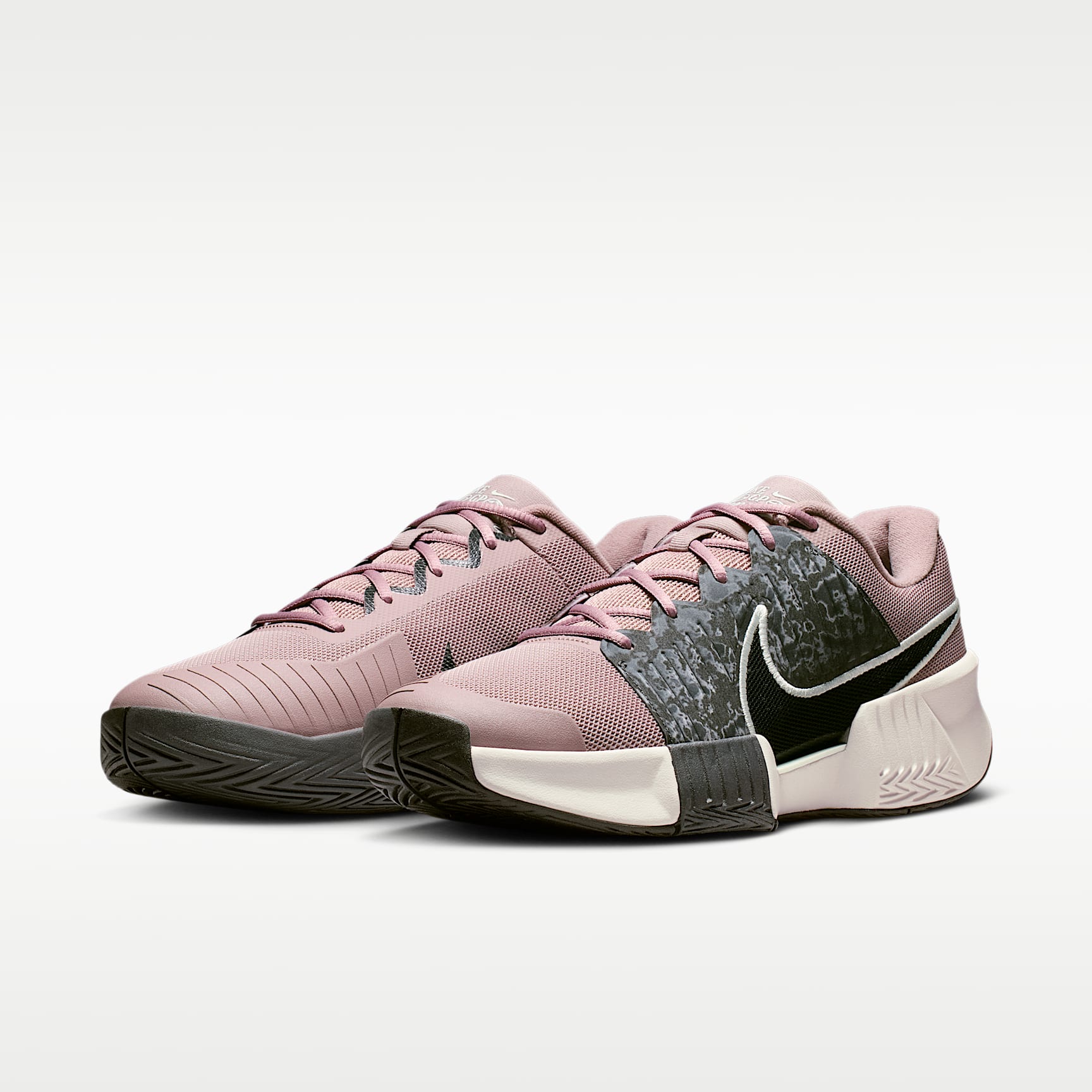 Nike GP Challenge Pro PRM Tennisschuh für den Clay Court (Herren) – Light Violet Ore/Barely Green/Anthracite/Schwarz