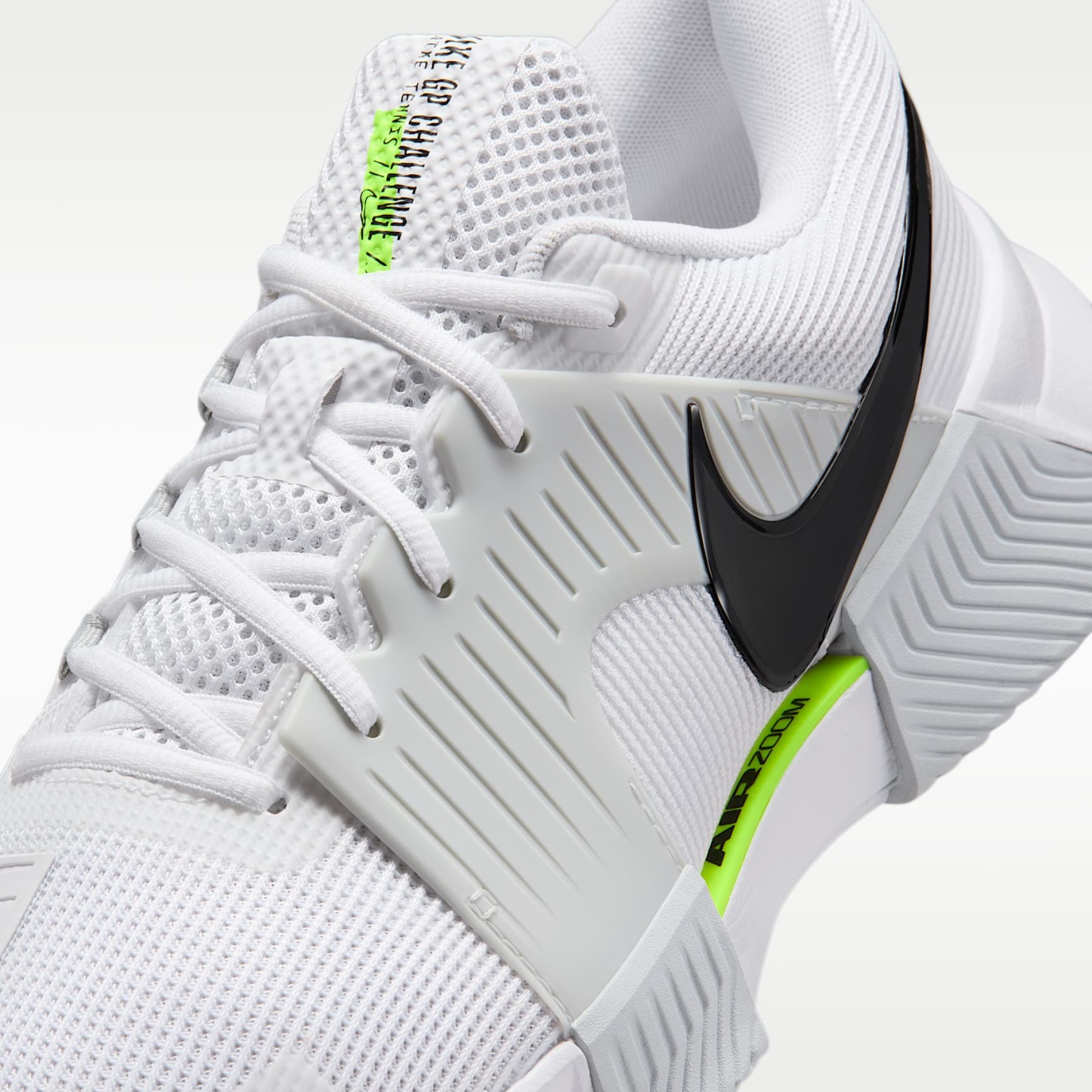 Nike GP Challenge 1.5 Hartplatz-Tennisschuh (Herren) – Weiß/Pure Platinum/Volt/Schwarz