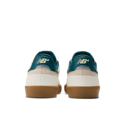 New Balance U Numeric 272 Skateboardschuhe in BEIGE