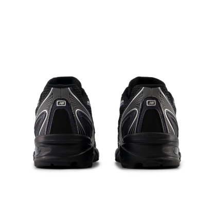 New Balance U 740 Core Freizeitschuhe in SCHWARZ