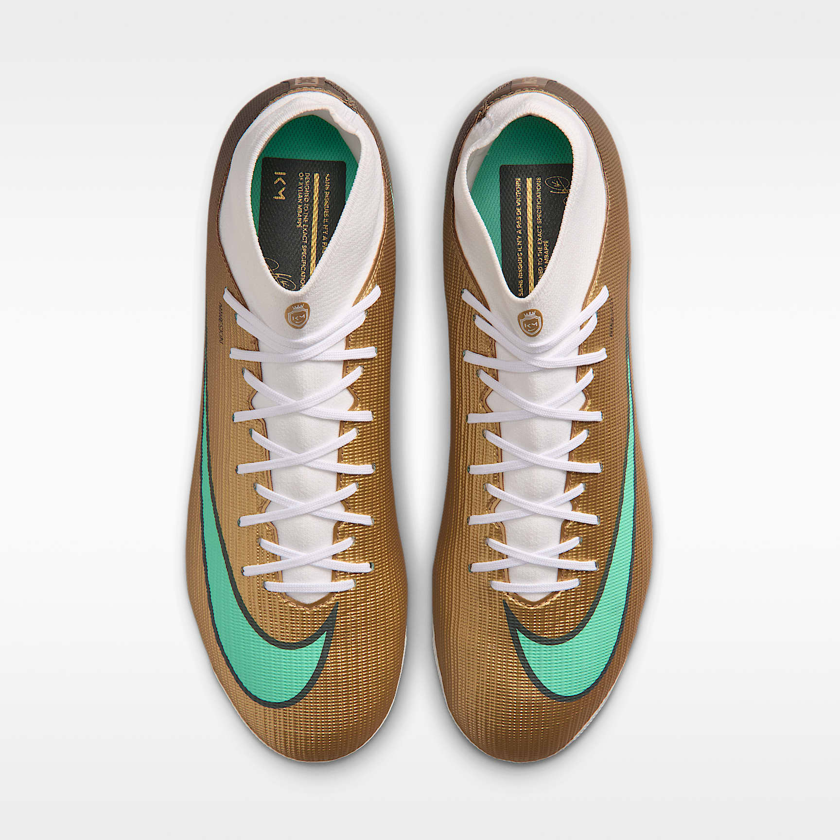 Nike Mercurial Superfly 11 Academy „Kylian Mbappé“ High-Top-Fußballschuh für Kunstrasen – Metallic Gold/Green Glow