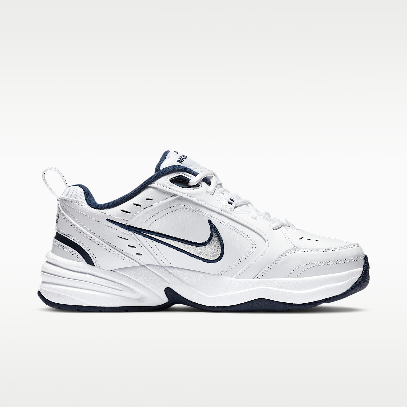 Nike Air Monarch IV Workout-Schuh für Herren – Weiß/Metallic Silver
