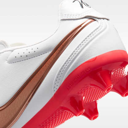 Nike Tiempo Ligera Pro Low-Top-Fußballschuh für Kunstrasen – Weiß/Bright Crimson/Blur
