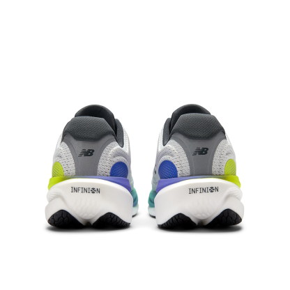 New Balance M 1080 v15 Laufschuhe in WEISS