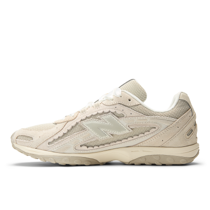 New Balance U 204L Fashion Staple Freizeitschuhe in BEIGE