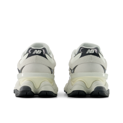 New Balance U90602FD - 9060 in BEIGE