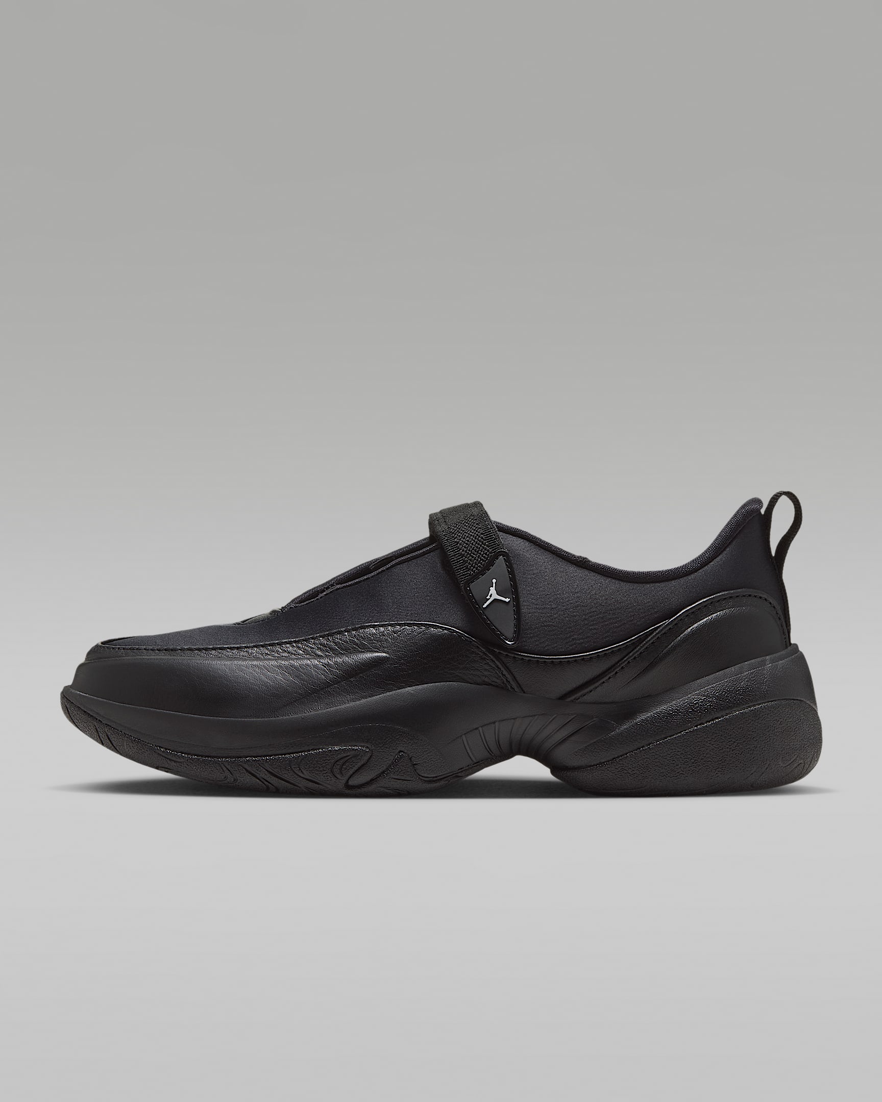 Jordan Pointe Schuh (Damen) – Schwarz/Summit White/Anthracite