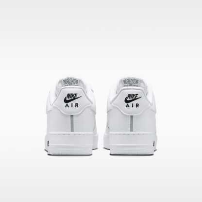 Nike Air Force 1 '07 LV8 Schuh (Herren) – Weiß/Schwarz/Reflect Silver