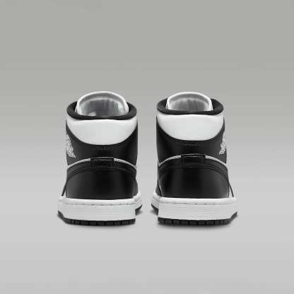 Air Jordan 1 Mid Damenschuh – Weiß/Weiß/Schwarz