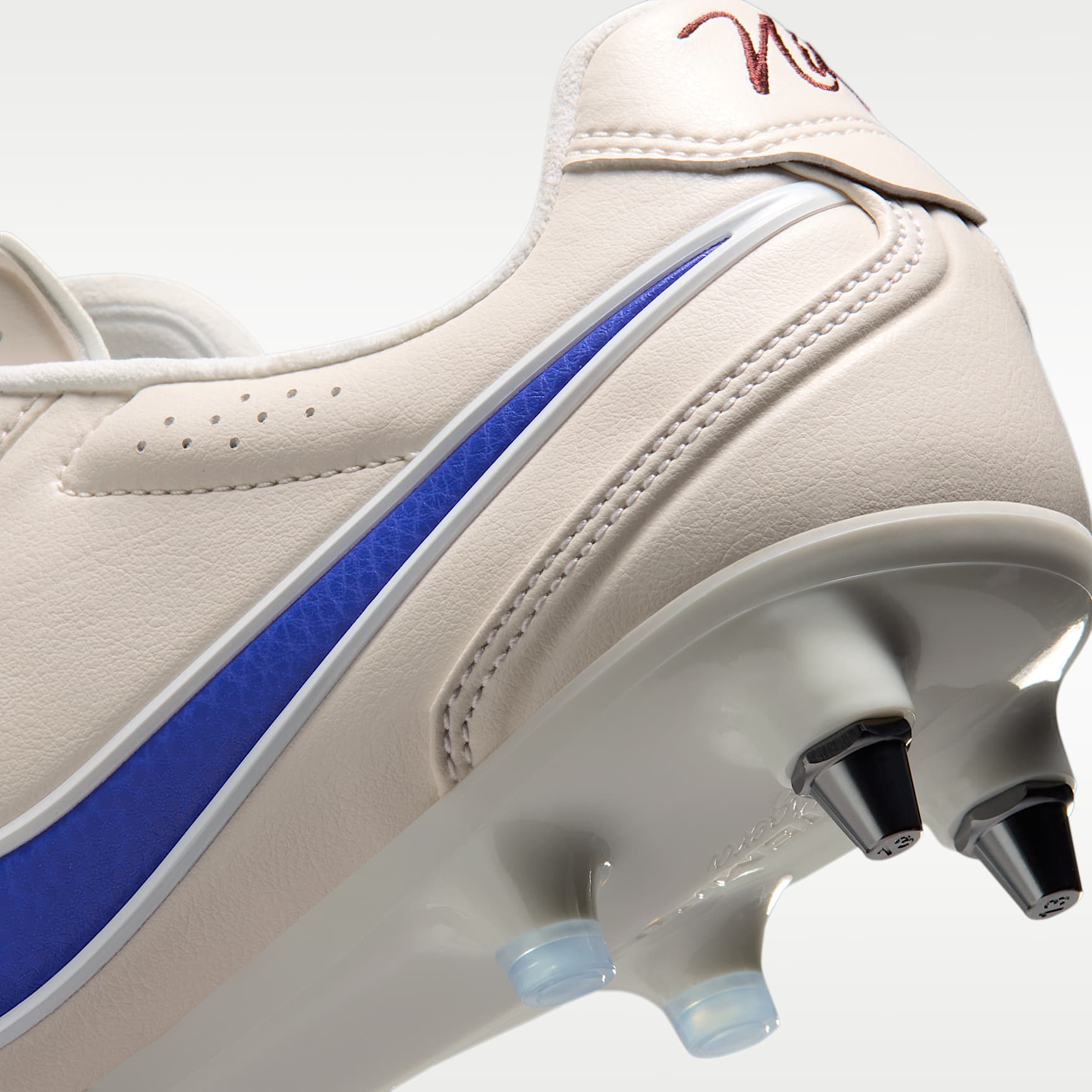 Nike Tiempo Ligera Pro Low-Top-Fußballschuh für weichen Rasen – Chalk/Weiß/Racer Blue
