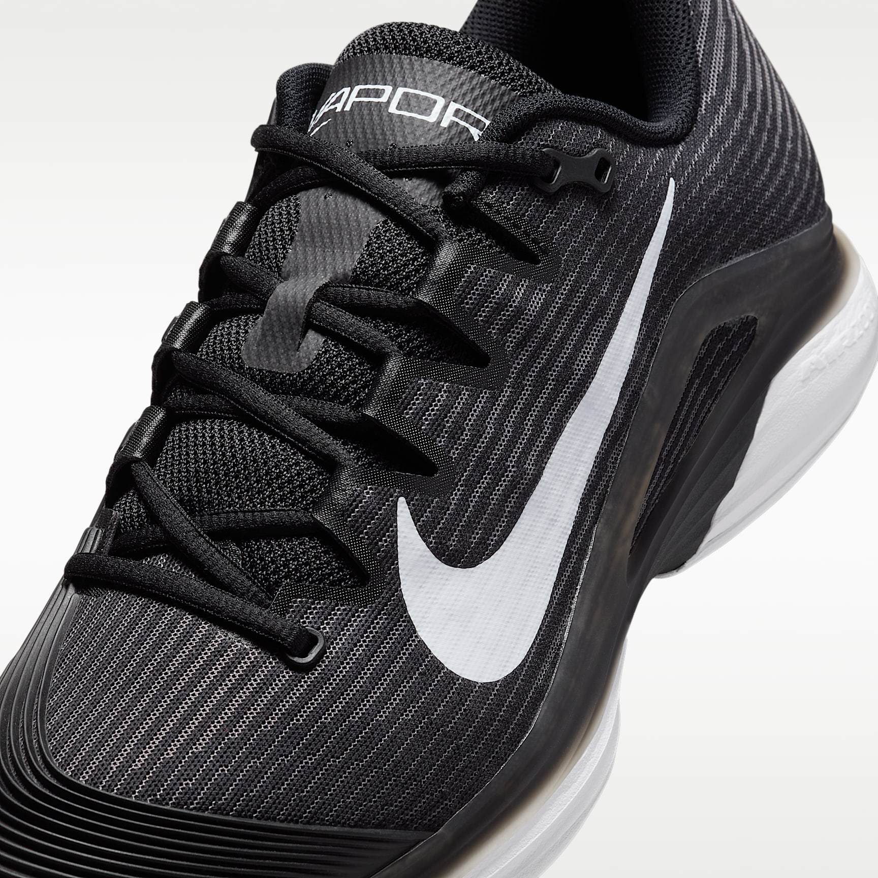 Nike Vapor 12 Tennisschuh für Hartplätze (Herren) – Schwarz/Dark Smoke Grey/Weiß