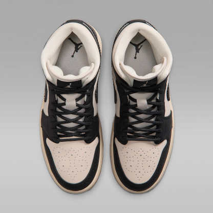Air Jordan 1 Mid SE Schuh (Damen) – Off Noir/Chalk/Pearl White/Chalk