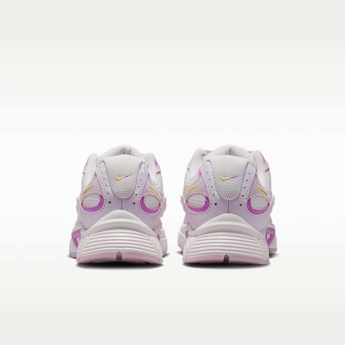 Nike V5 RNR Schuh (Damen) – Summit White/Bleached Lilac/Soft Yellow/Light Magenta