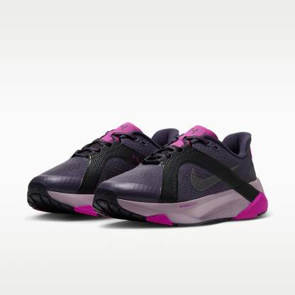 Nike Hybrid RN Trainingsschuh (Damen) – Dark Raisin/Schwarz/Fuchsia Blast/Metallic Dark Grey