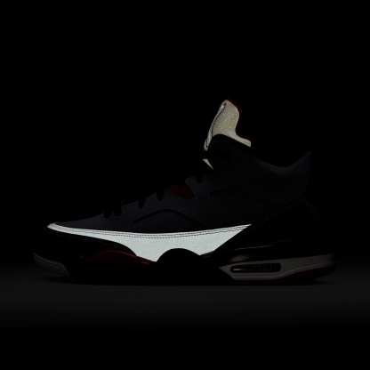 Jordan Son of Mars Low Herrenschuh – Cement Grey/Schwarz/Fire Red/Weiß