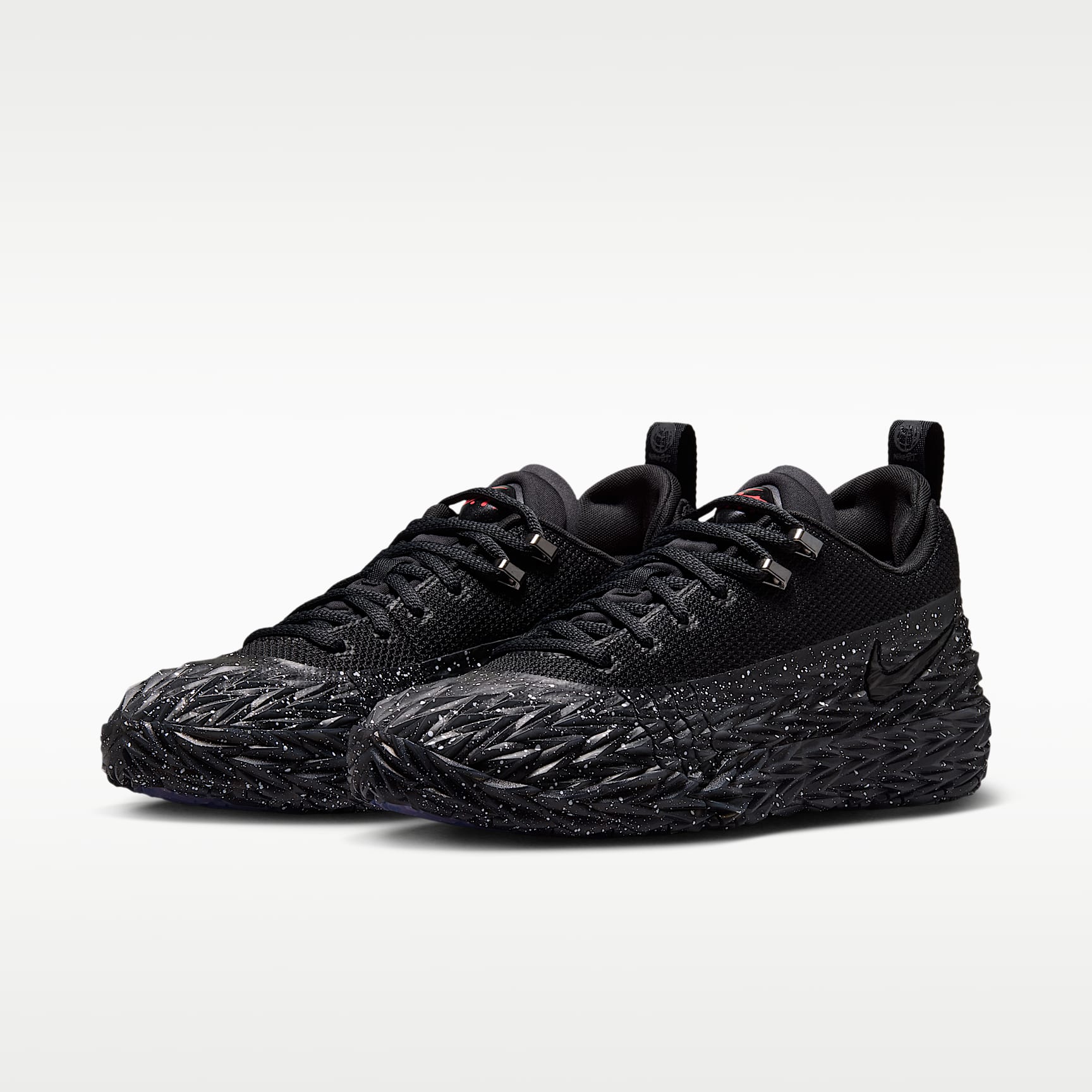 Nike S.T. Charge Basketballschuh – Schwarz/Dark Smoke Grey/Schwarz/Bright Crimson