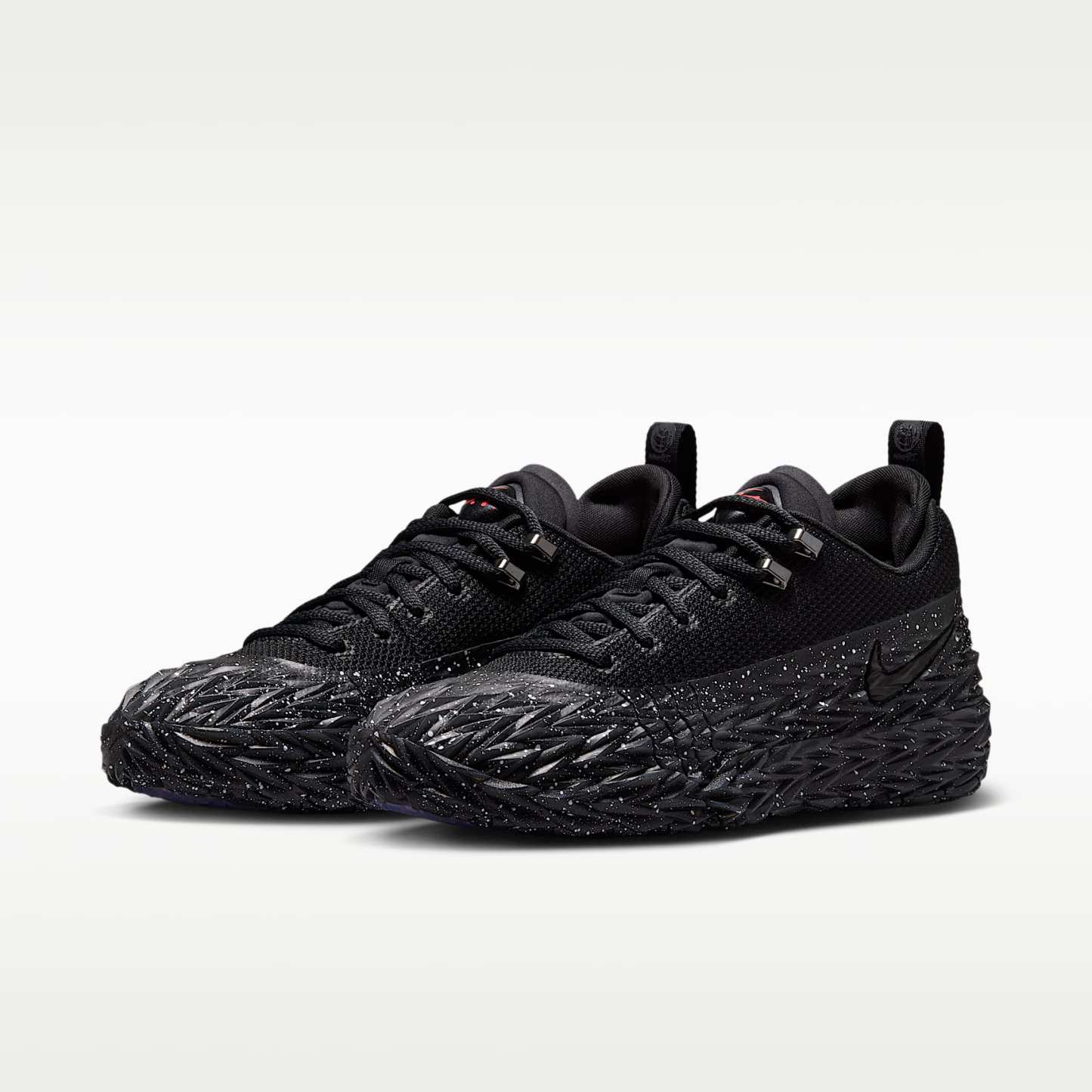 Nike S.T. Charge Basketballschuh – Schwarz/Dark Smoke Grey/Schwarz/Bright Crimson