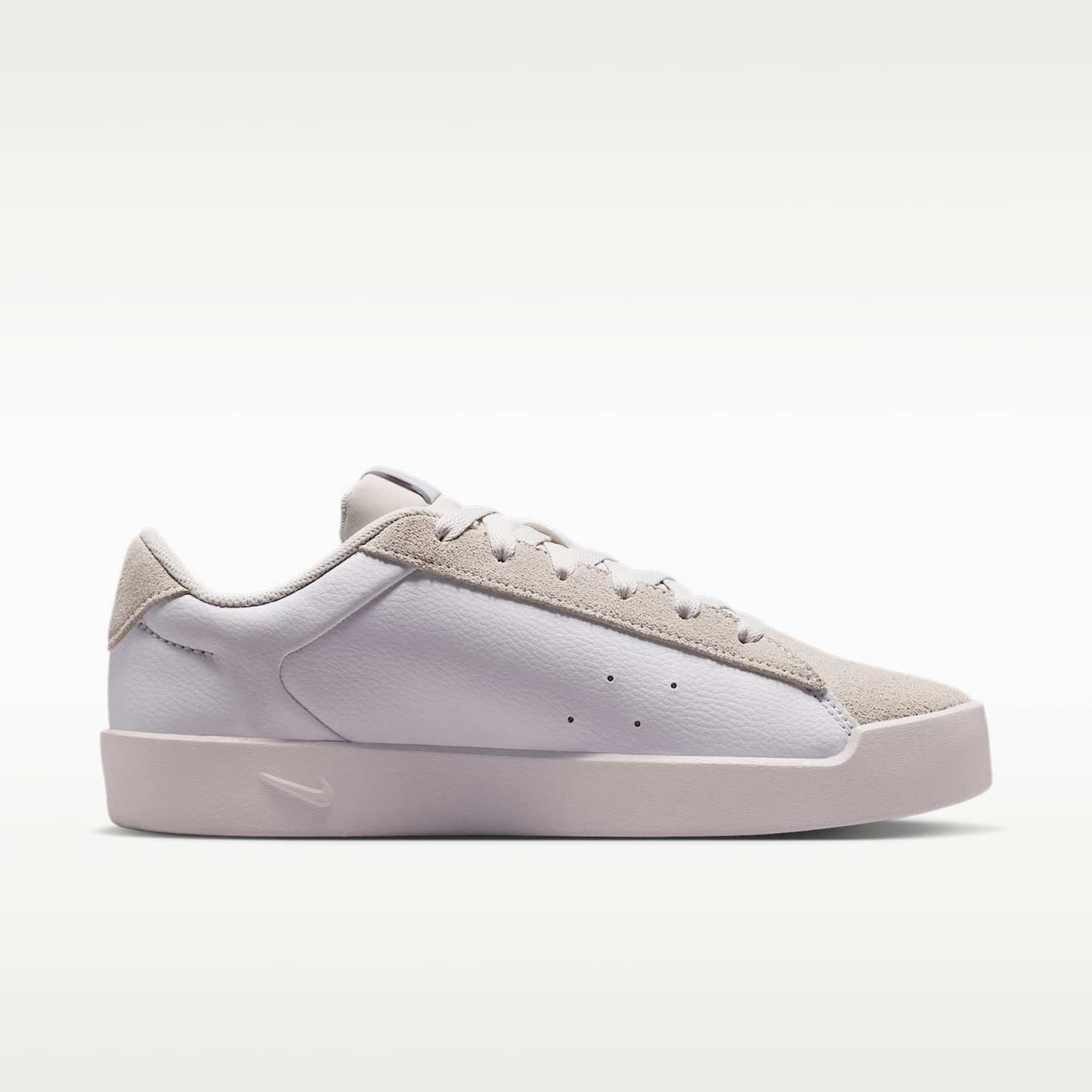 Nike Court Heritage Damenschuh – Weiß/Pure Platinum/Summit White/Weiß