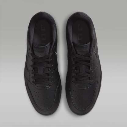 Jordan Court Connect Low Herrenschuhe – Schwarz/Dark Smoke Grey