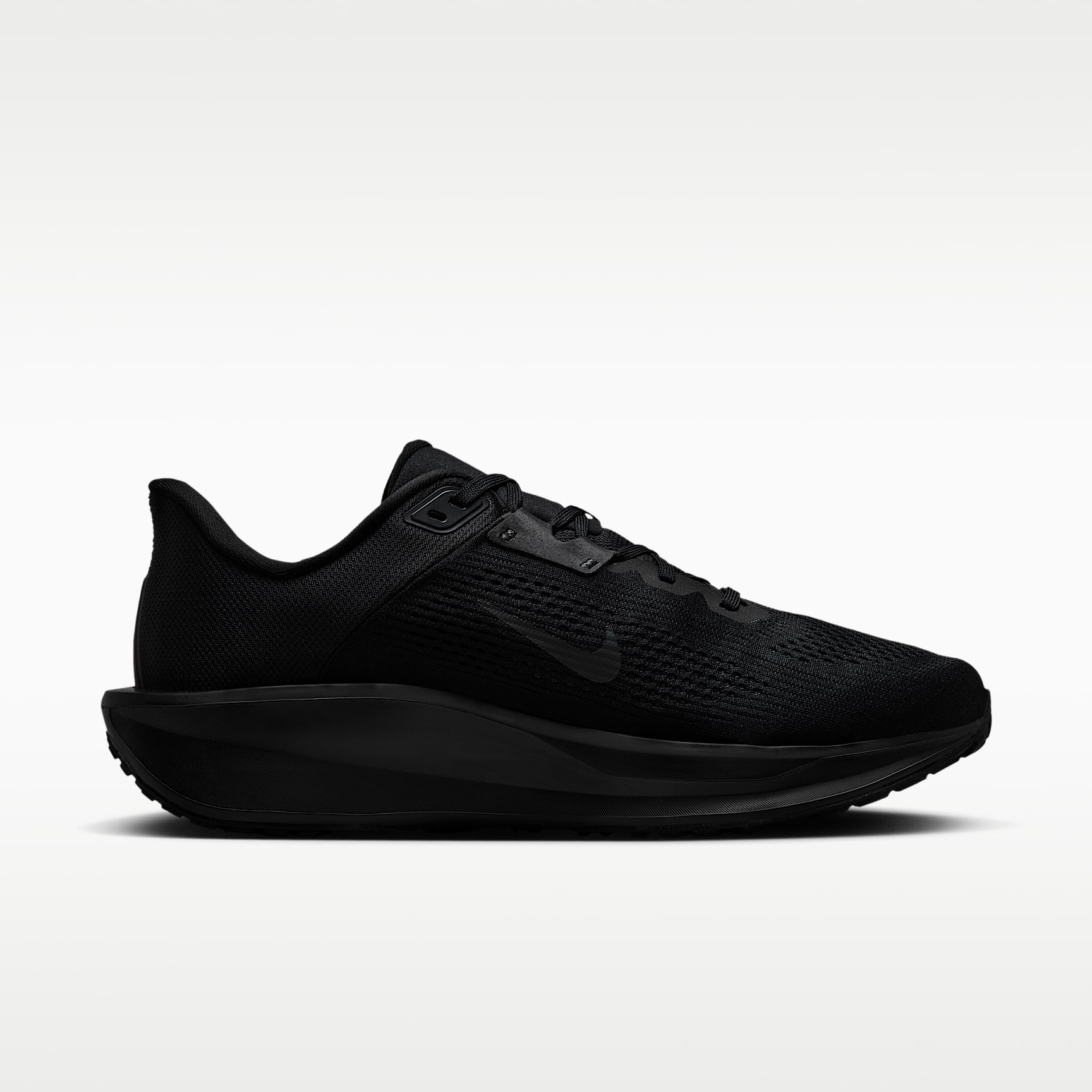 Nike Quest 6 Straßenlaufschuh (Herren) – Schwarz/Dark Smoke Grey