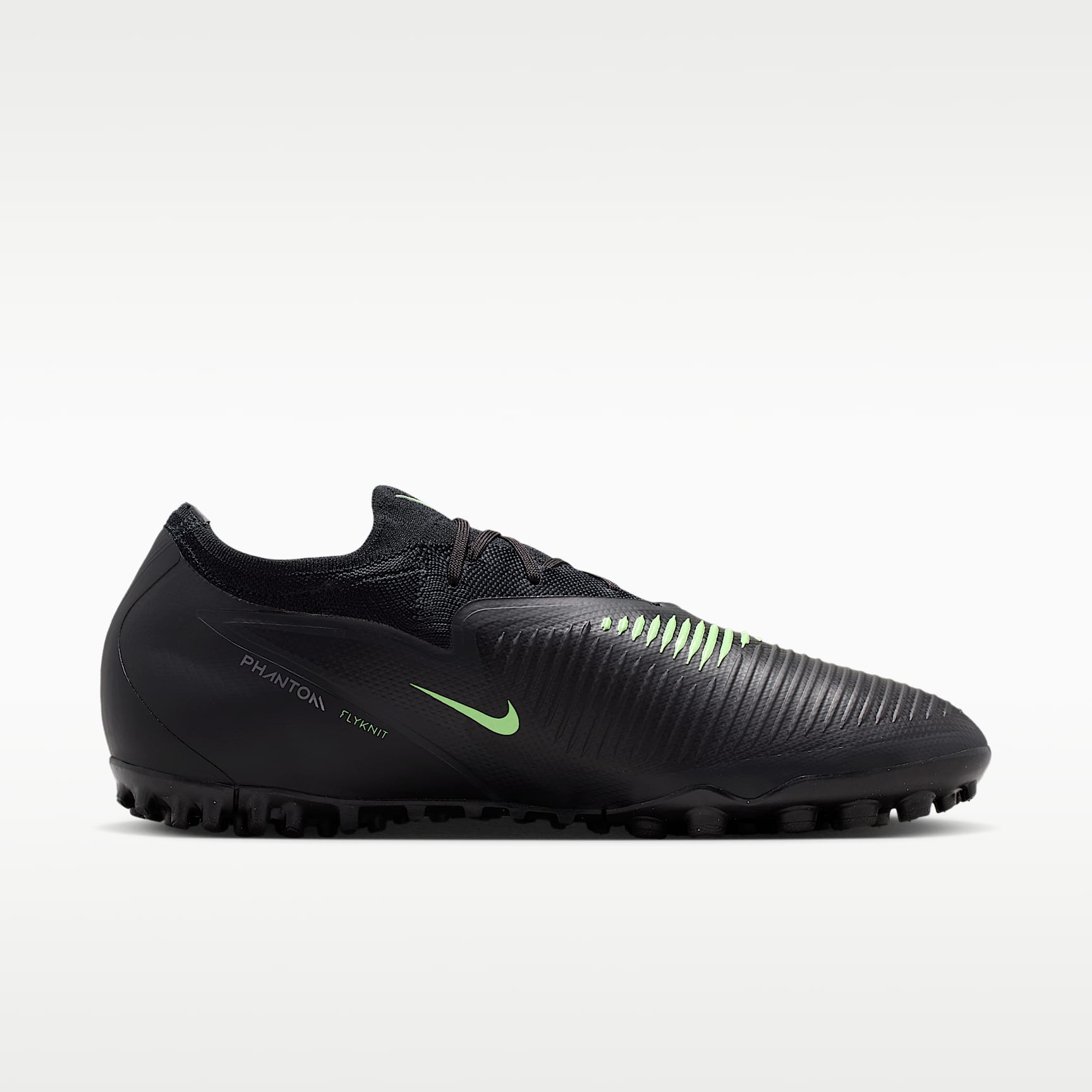 Nike Phantom 6 Low Pro Fußballschuh für Turf – Schwarz/Schwarz/Illusion Green
