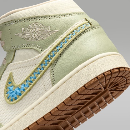 Air Jordan 1 Mid SE Schuh (Damen) – Olive Aura/Lawn/University Blue/Pearl White