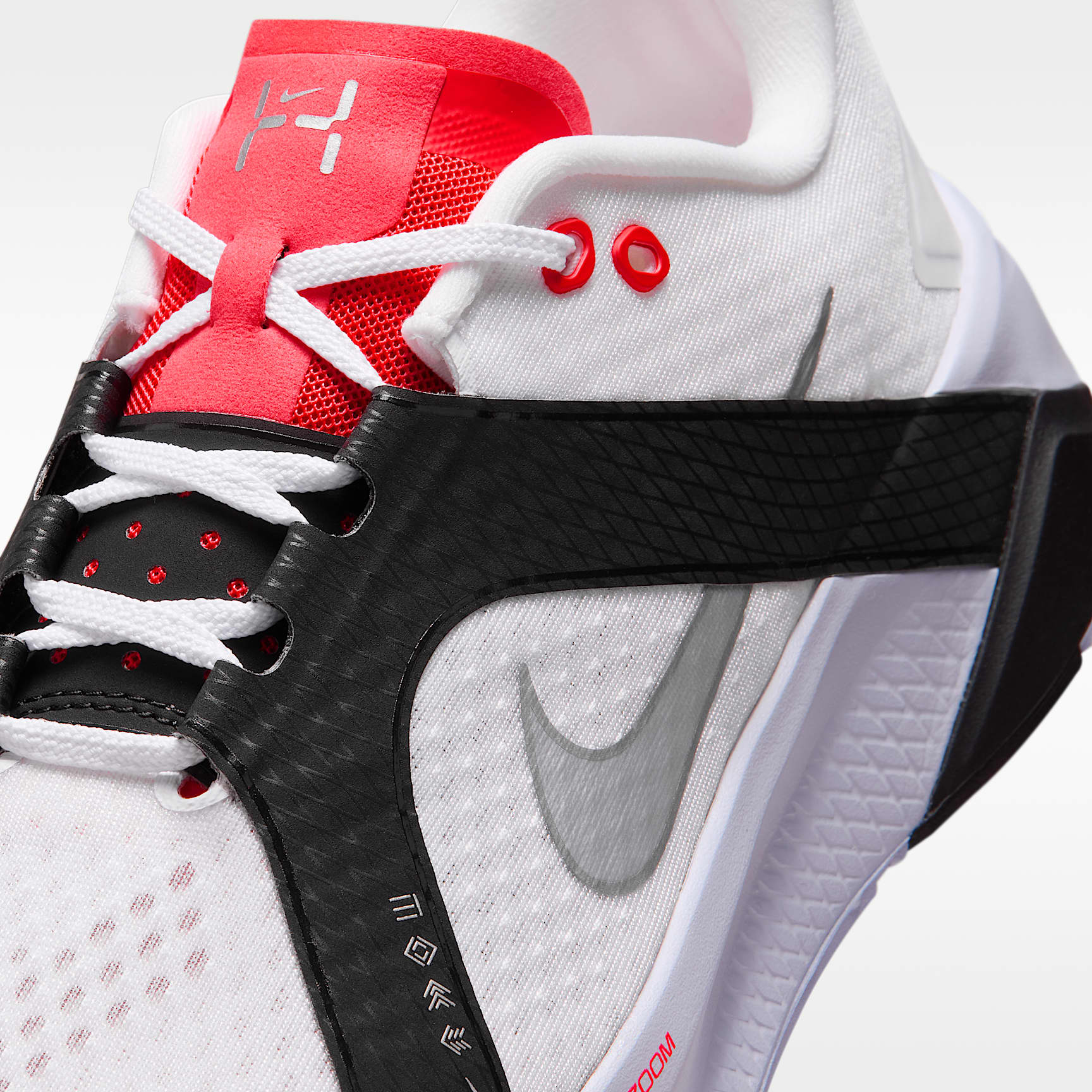 Nike Hybrid RN Trainingsschuh (Herren) – Weiß/Schwarz/Laser Crimson/Metallic Silver