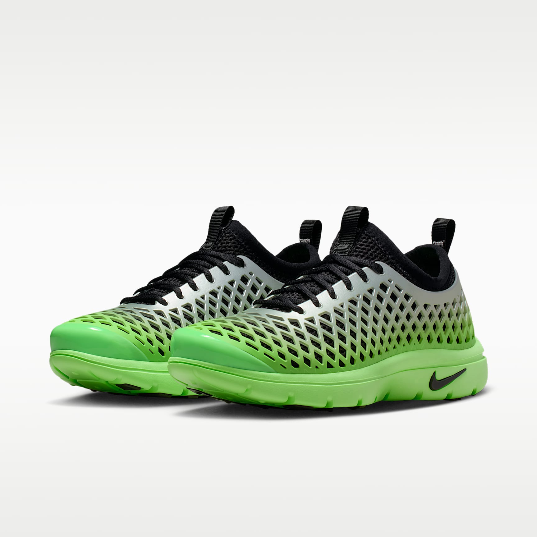 Nike Rejuven8 Run SP Schuh (Damen) – Metallic Silver/Voltage Green/Schwarz