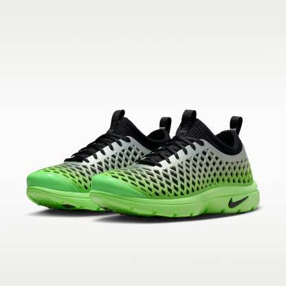 Nike Rejuven8 Run SP Schuh (Damen) – Metallic Silver/Voltage Green/Schwarz