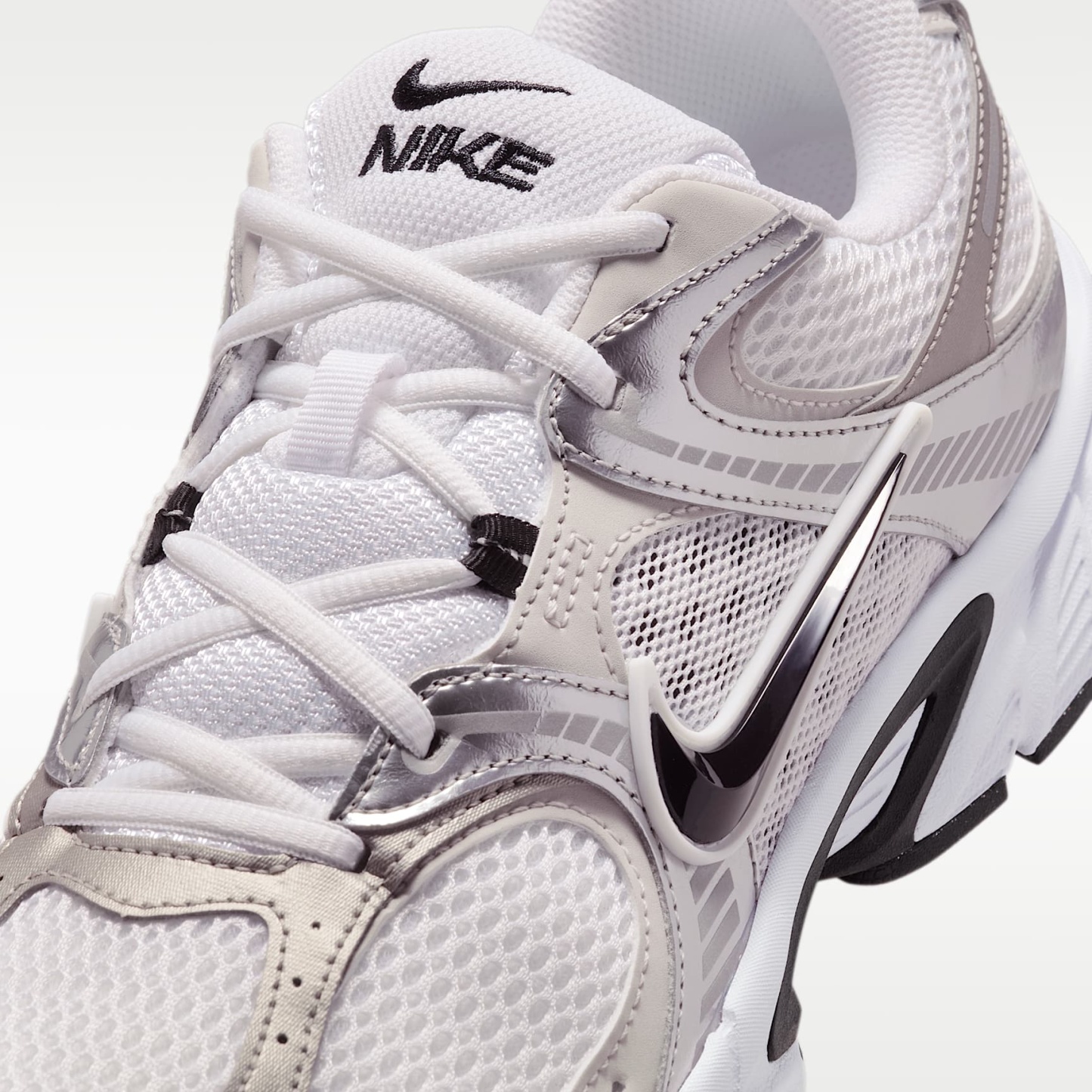 Nike V5 RNR Schuh (Herren) – Weiß/Vast Grey/College Grey/Schwarz