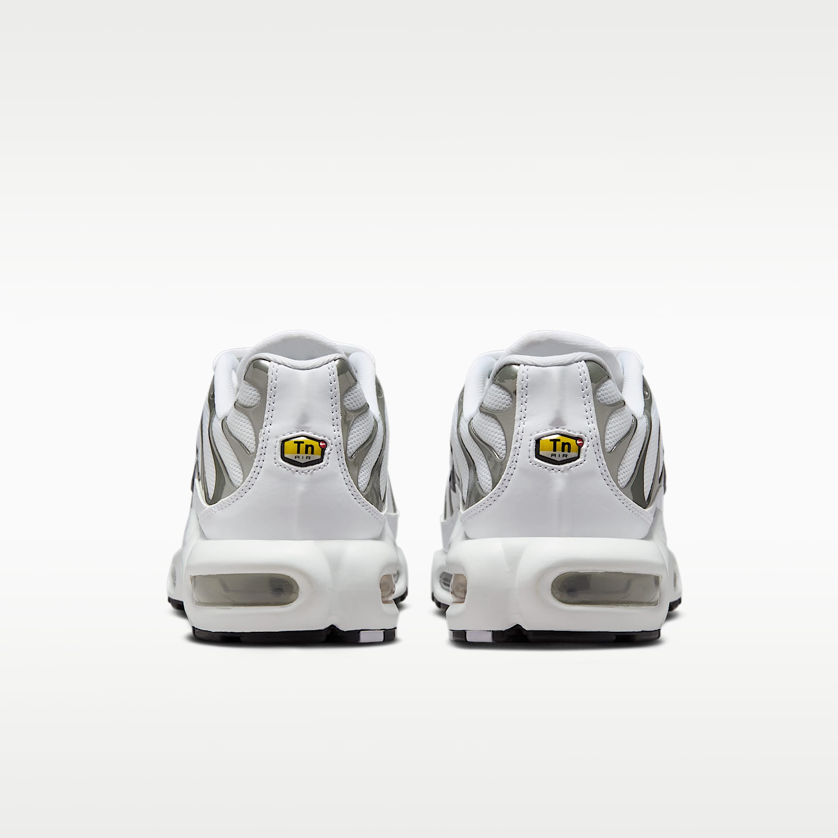 Nike Air Max Plus SE Schuh (Damen) – Weiß/Pure Platinum/Schwarz