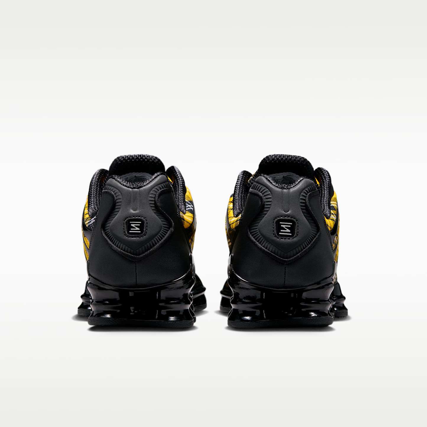 Nike Shox TL Schuh (Damen) – Schwarz/Weiß/Yellow Ochre/Schwarz