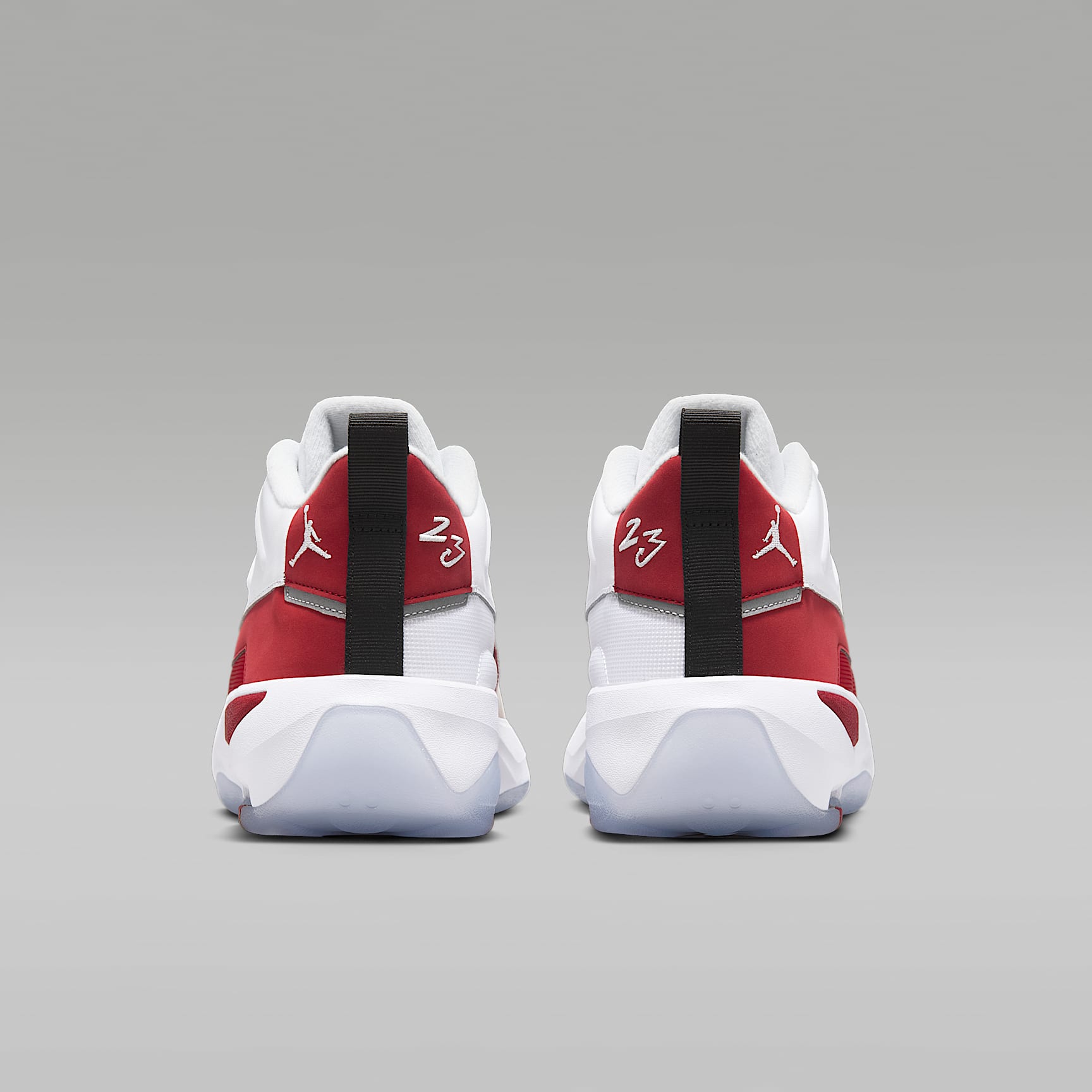 Jordan Max Aura 7 Schuh (Herren) – Weiß/Gym Red/Schwarz/Weiß