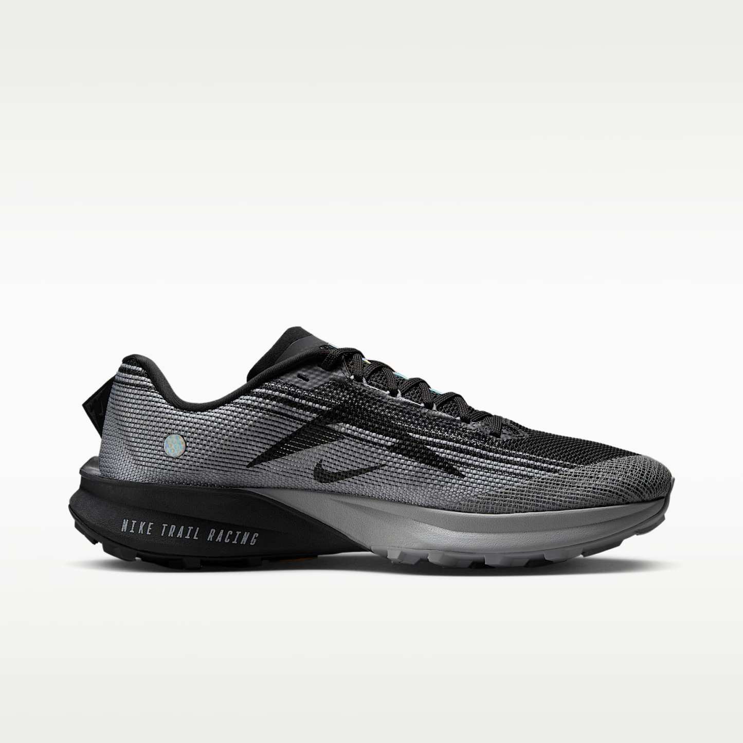 Nike Kiger 10 Traillaufschuh – Schwarz/Weiß/Cool Grey/Weiß
