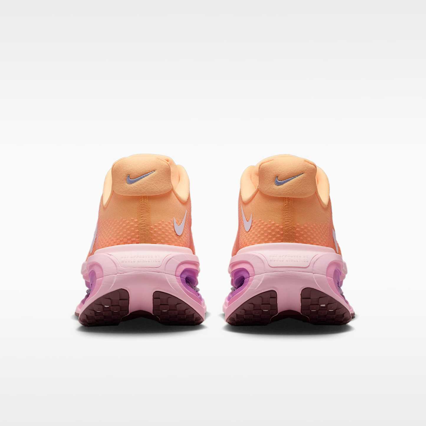 Nike Vomero Premium Straßenlaufschuh (Damen) – Tangerine Tint/Bright Crimson/Pink Foam/Tattoo