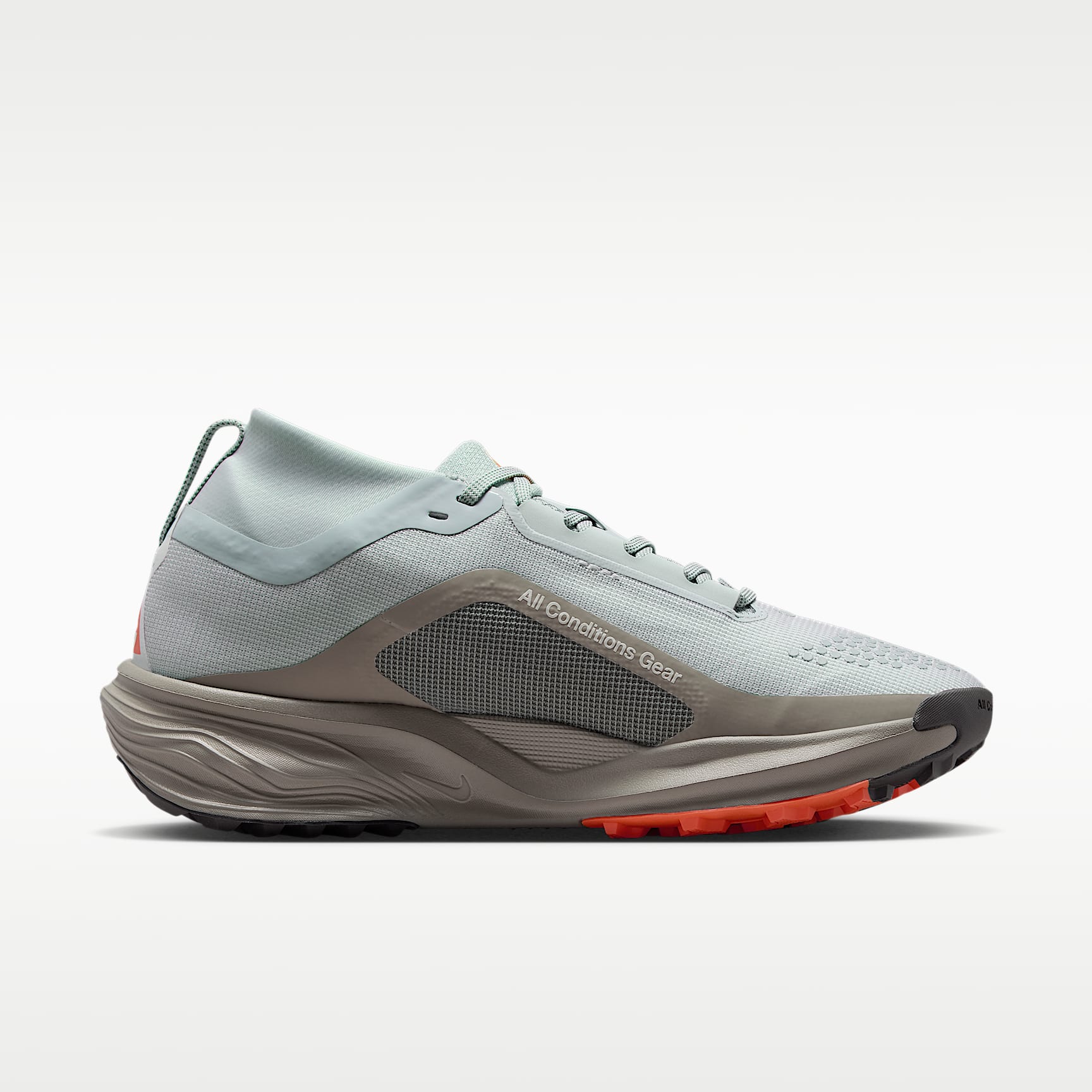 ACG Pegasus Trail GORE-TEX wasserfester Traillaufschuh (Damen) – Light Silver/Light Army/Safety Orange/Light Silver