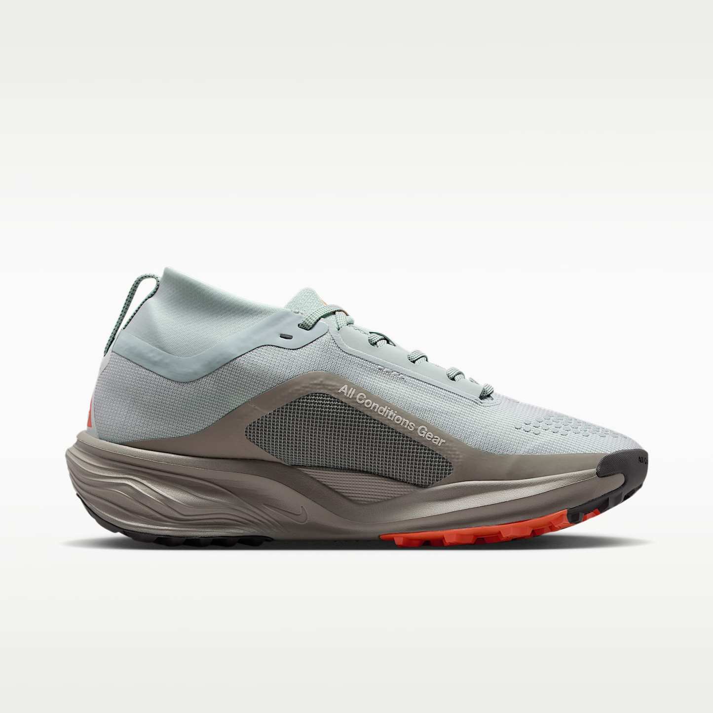 ACG Pegasus Trail GORE-TEX wasserfester Traillaufschuh (Damen) – Light Silver/Light Army/Safety Orange/Light Silver