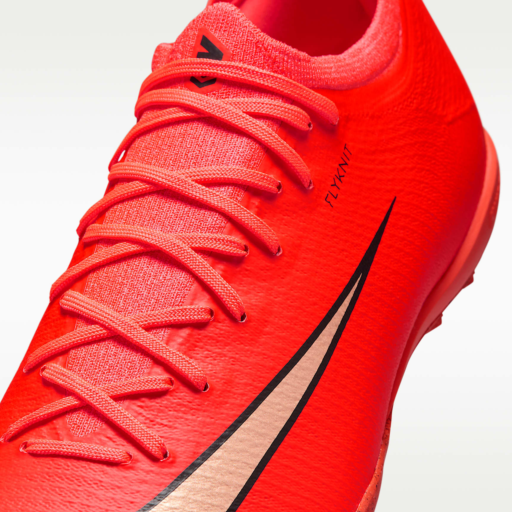 Nike Mercurial Vapor 17 Pro Low-Top-Fußballschuh für Turf – Bright Crimson/Blur