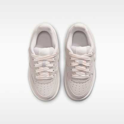 Nike Force 1 Low Schuh (jüngere Kinder) – Vast Grey/Sail