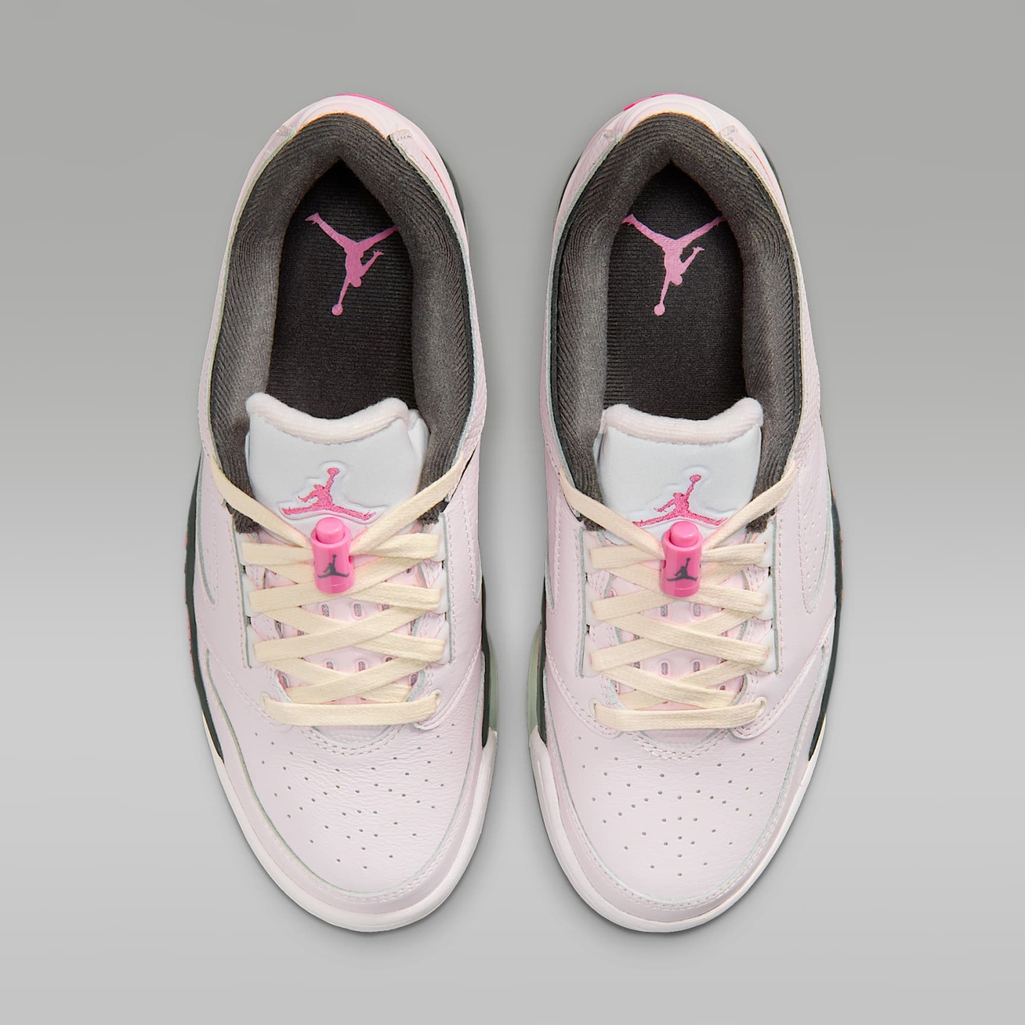 Jordan Sixty Plus Low Damenschuh – Pearl Pink/Anthracite/Muslin/Pinksicle