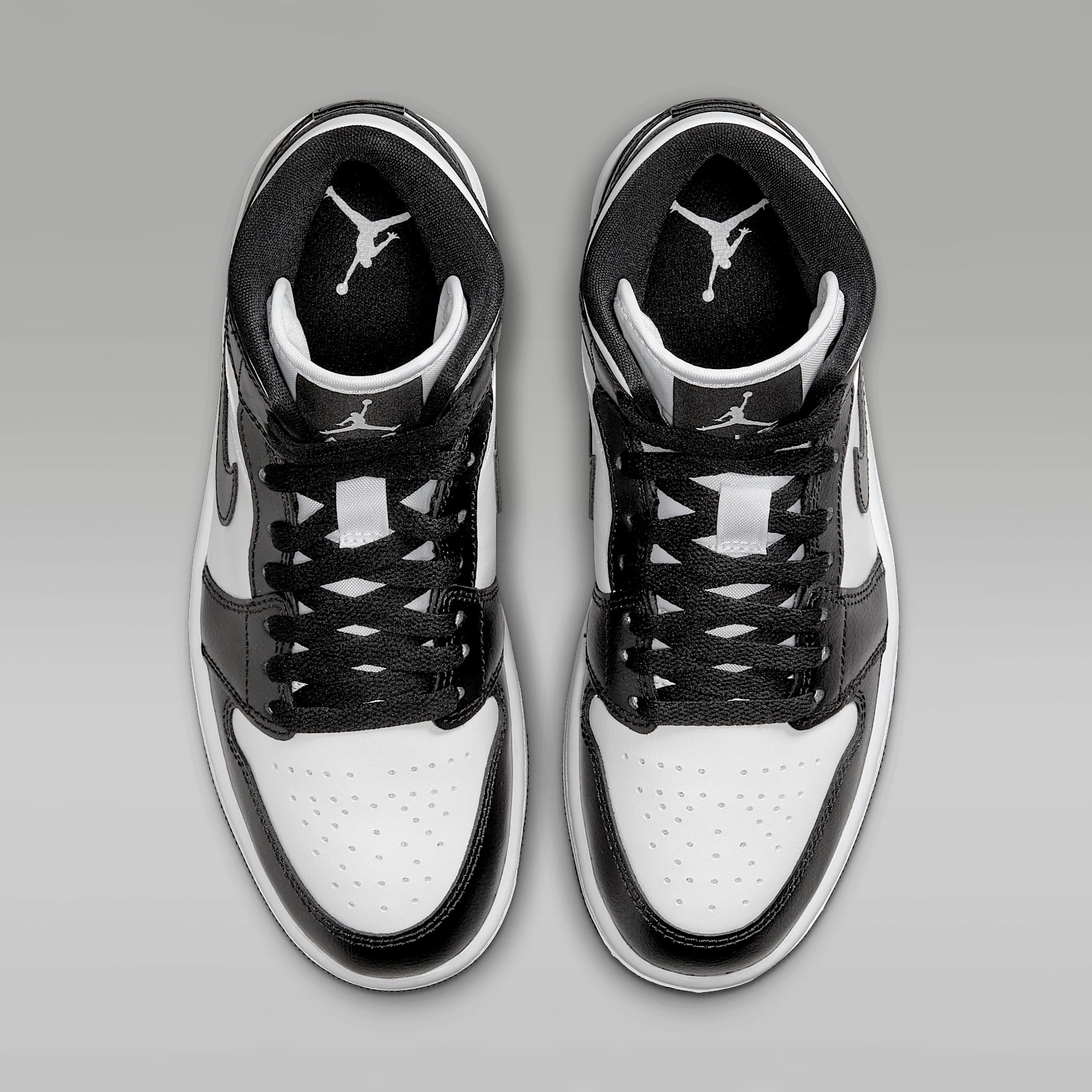 Air Jordan 1 Mid Damenschuh – Weiß/Weiß/Schwarz