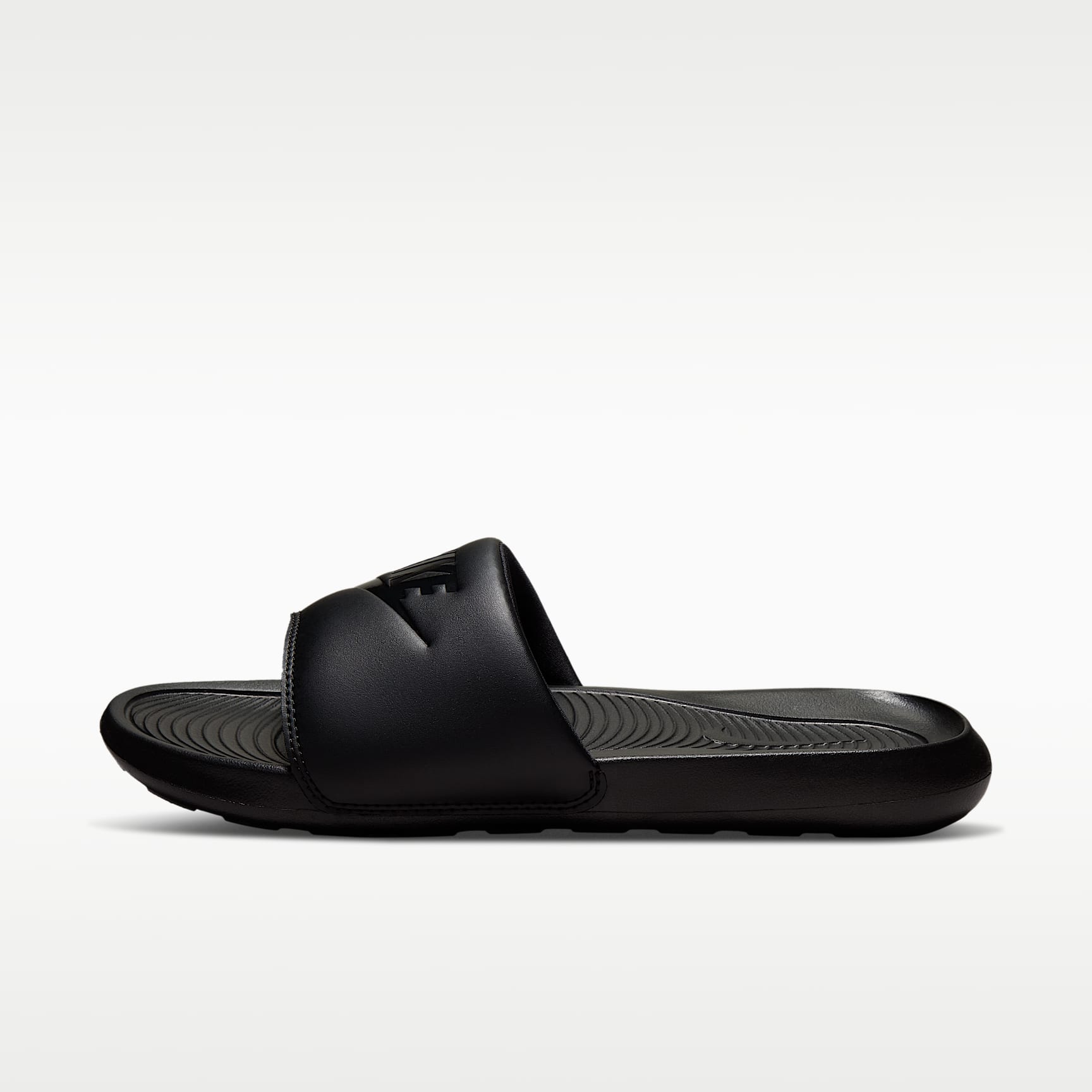 Nike Victori One Slides (Herren) – Schwarz/Schwarz/Schwarz