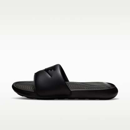 Nike Victori One Slides (Herren) – Schwarz/Schwarz/Schwarz