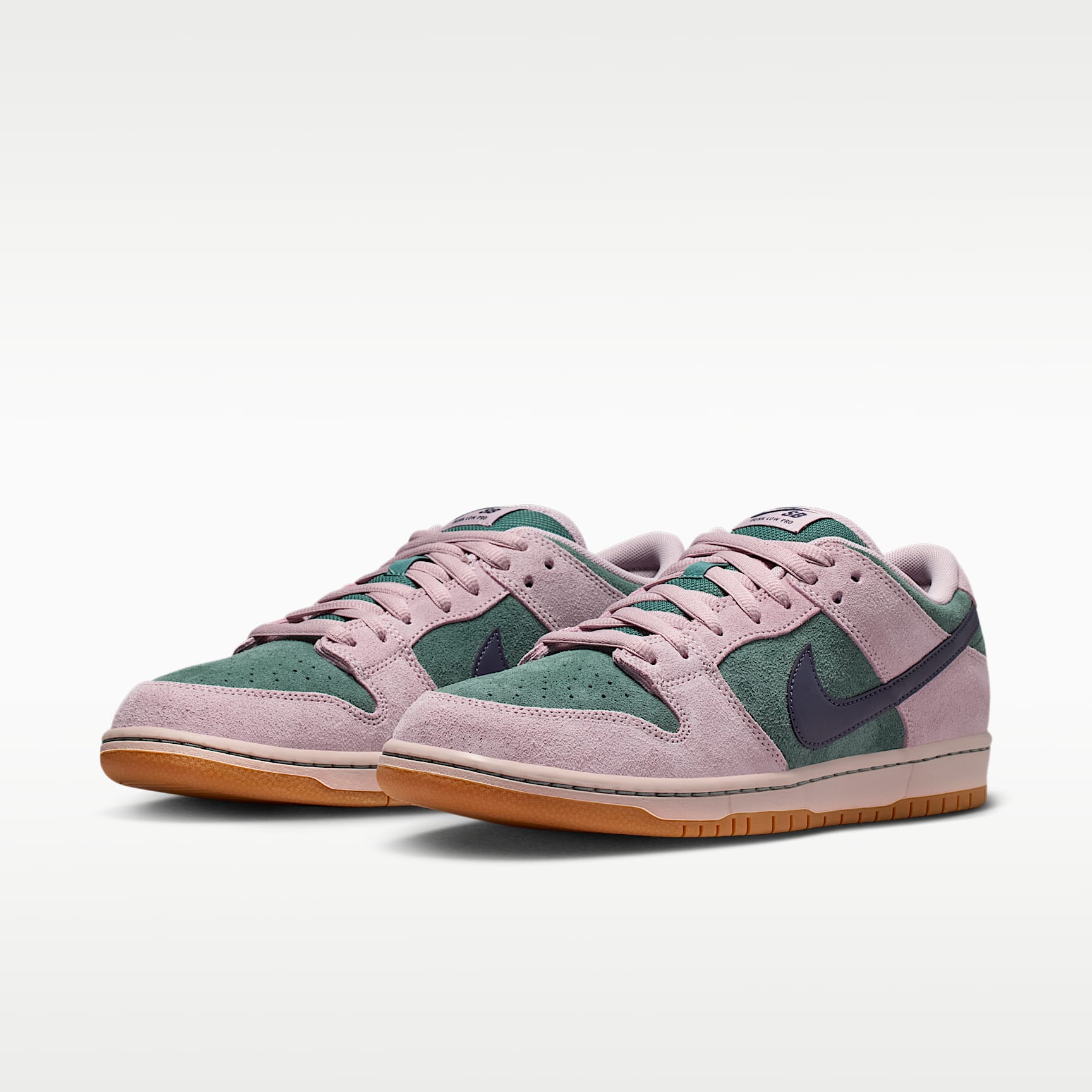 Nike SB Dunk Low Pro Skateboardschuh – Mineral Slate/Particle Rose/Silt Red/Dark Raisin