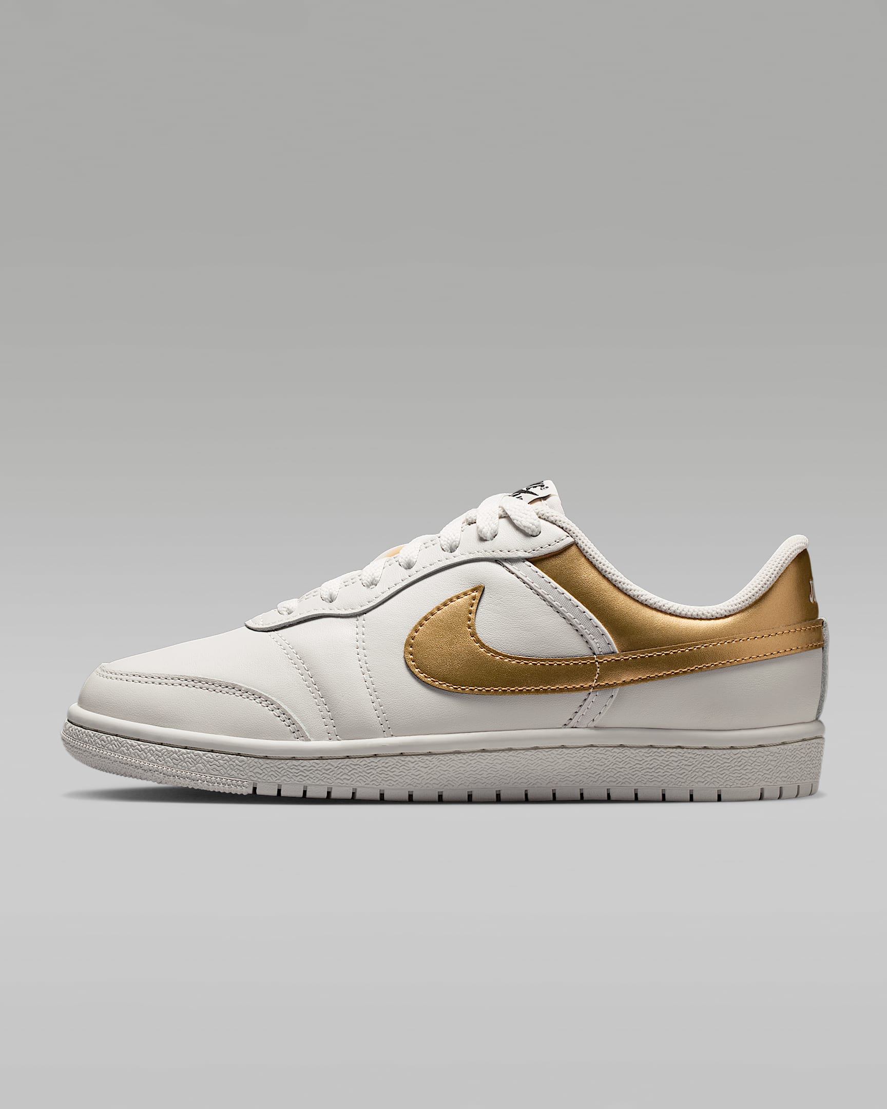 Air Jordan Skyline Low Damenschuh – Swan/Schwarz/Metallic Gold