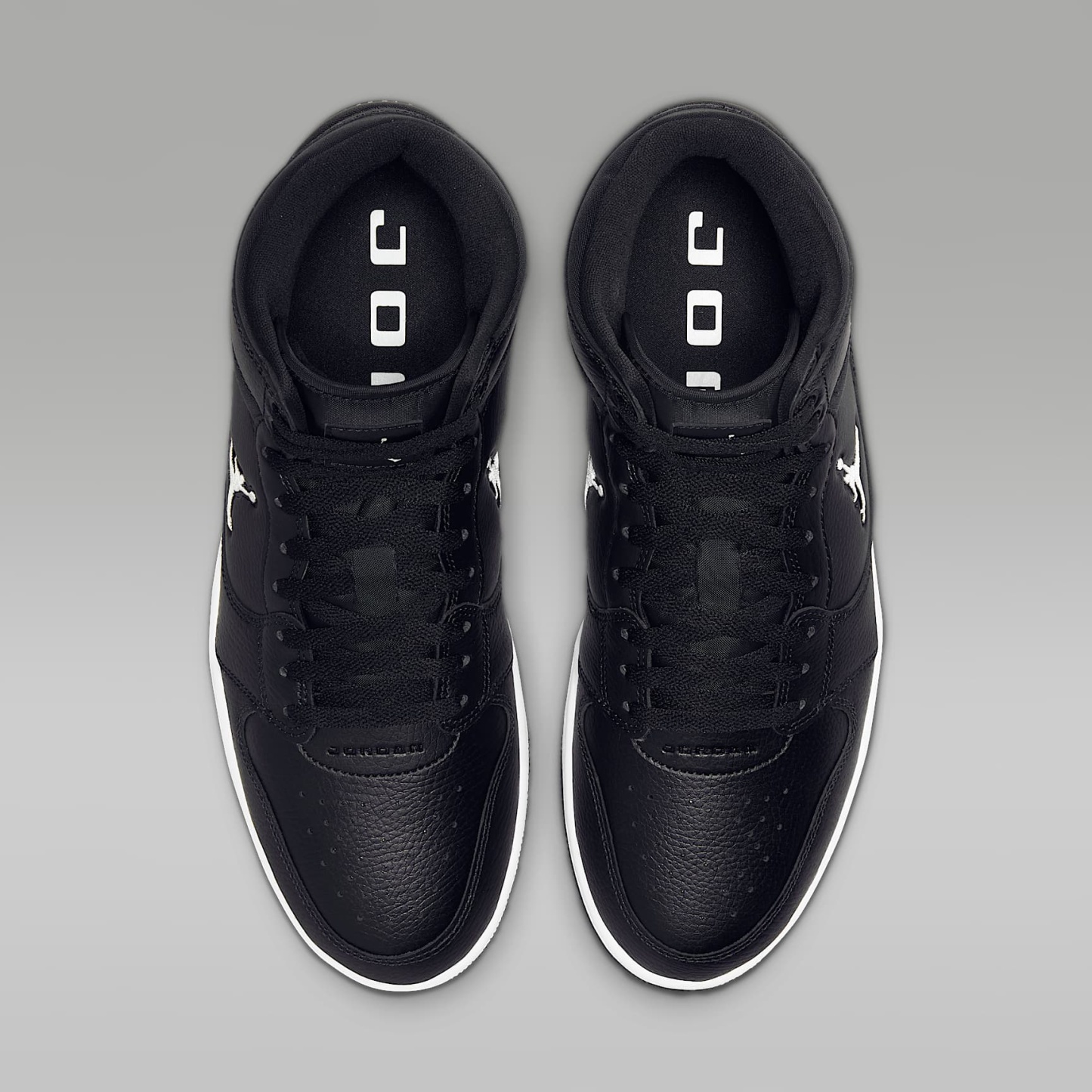 Jordan Court Connect Mid Herrenschuhe – Schwarz/Weiß